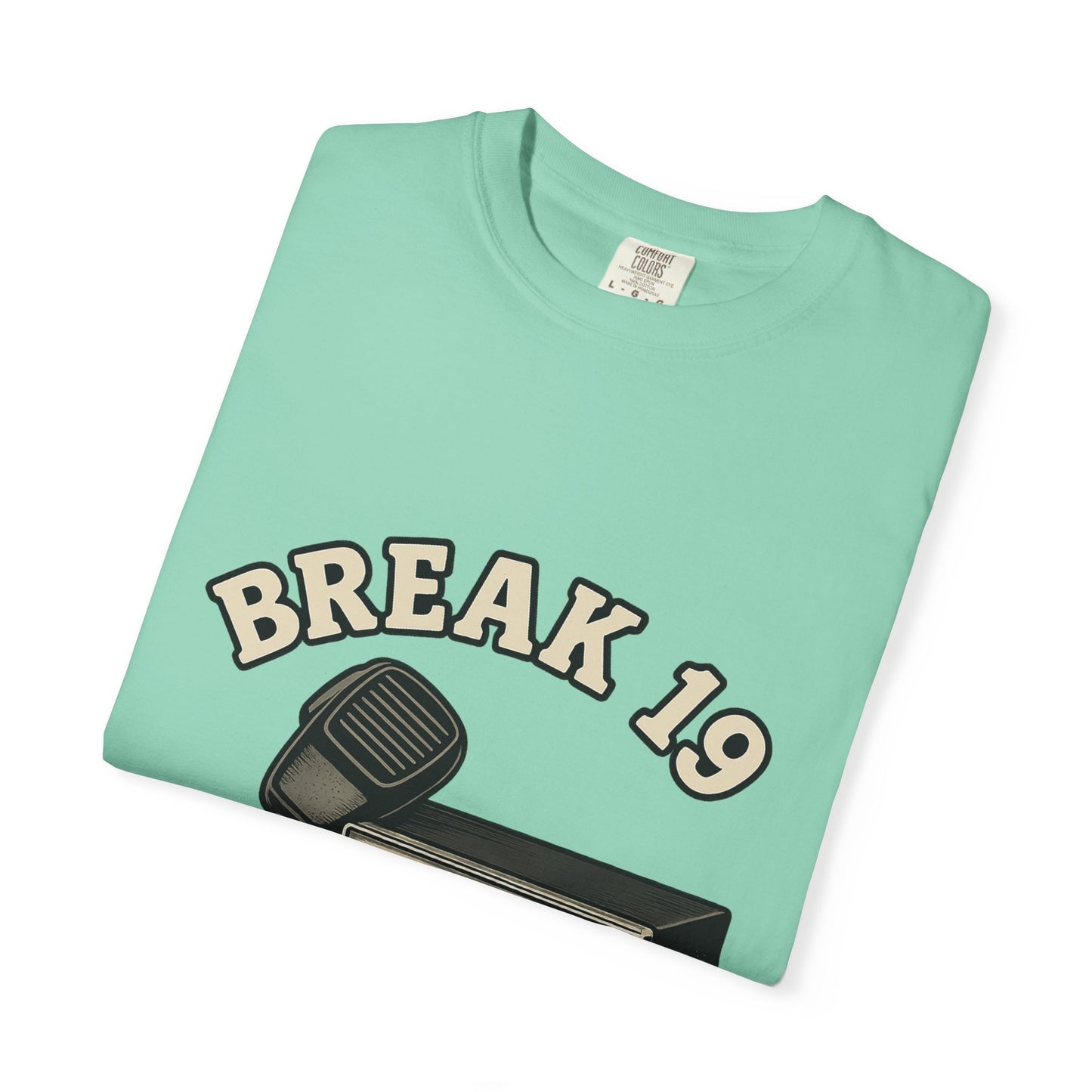 Retro Communication T-shirt with "BREAK 19" Design, Perfect for Truckers & Casual Wear, Gift for Road Trippers, Vintage Style Tee, [...]
