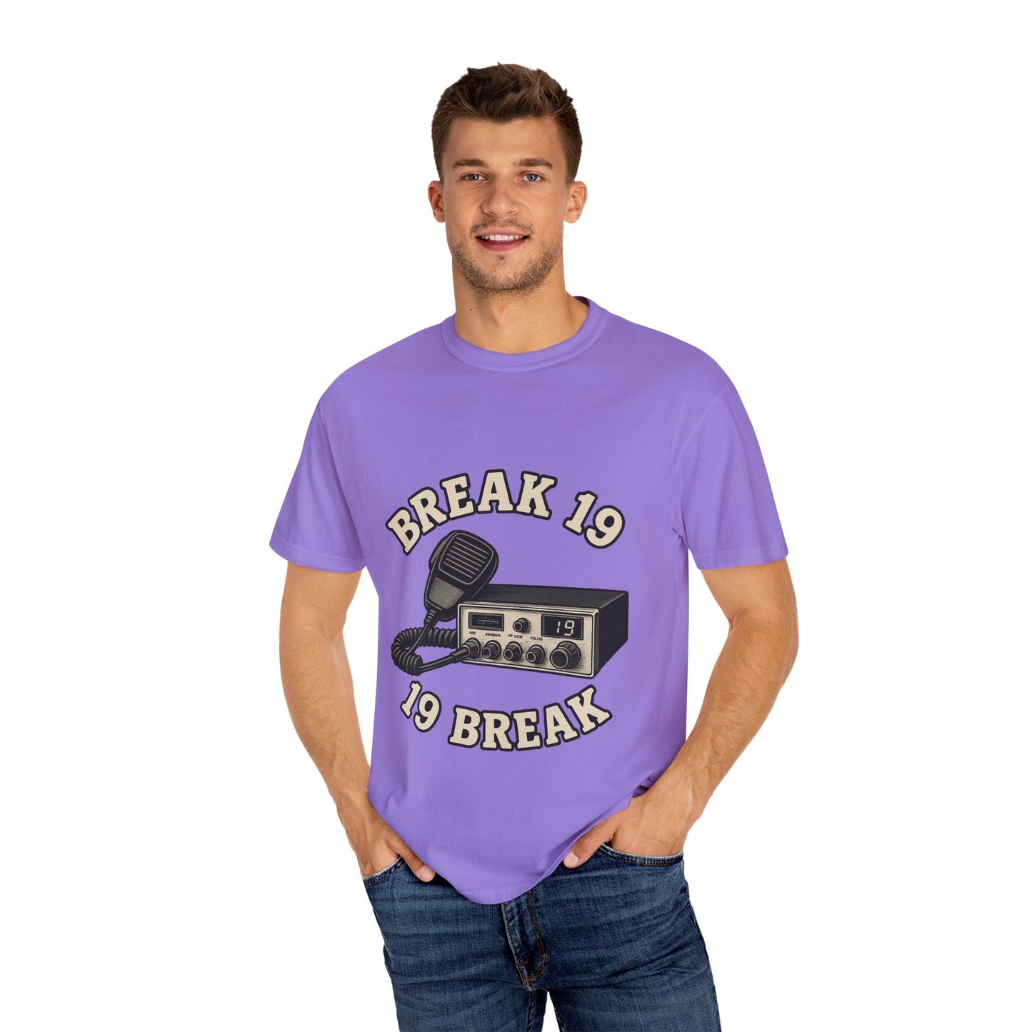 Retro Communication T-shirt with "BREAK 19" Design, Perfect for Truckers & Casual Wear, Gift for Road Trippers, Vintage Style Tee, [...]